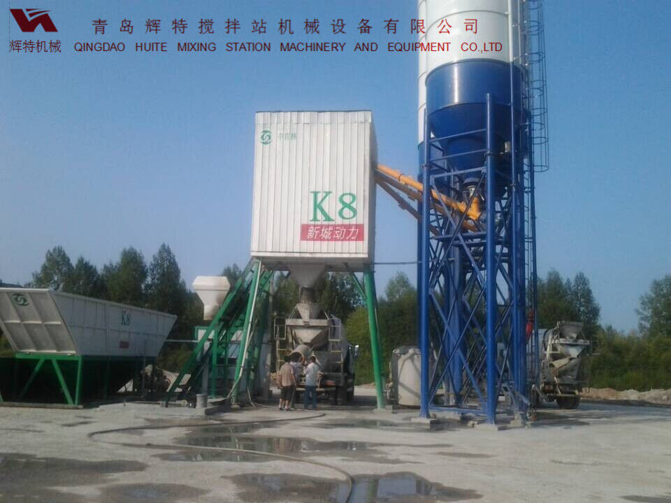 輝特混凝土攪拌站HZS50攪拌性能強，攪拌均勻、迅速，生產(chǎn)效率高