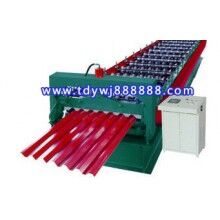    750型彩鋼壓瓦機設(shè)備